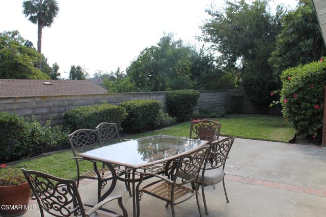 2202 Park Place, Thousand Oaks CA: https://media.crmls.org/mediaz/975c1227-0bc0-466e-a901-d3dccc2374b0.jpg