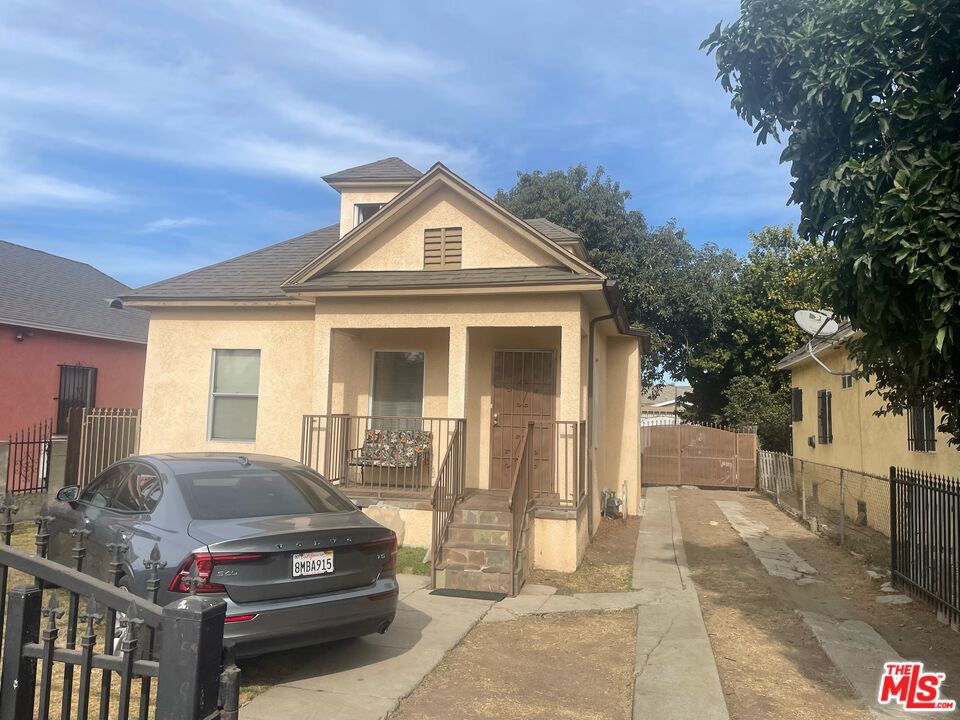 877 E 47th Street