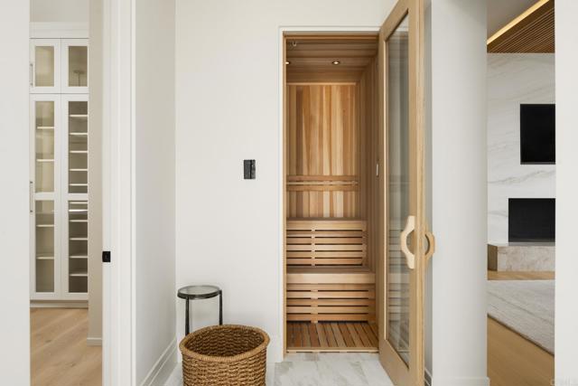 Detail Gallery Image 11 of 15 For 16345 Los Arboles, Rancho Santa Fe,  CA 92067 - 7 Beds | 7/2 Baths