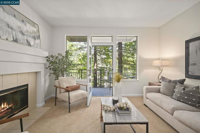 5920 Horsemans Canyon, Walnut Creek CA: https://media.crmls.org/mediaz/975dfd9b-5c1e-433a-bcaf-797e522b3226.jpg