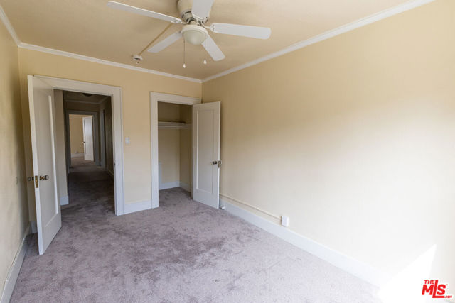 1206 3rd Avenue, Los Angeles CA: https://media.crmls.org/mediaz/975e7be8-8c52-4cca-9147-9085ef68704f.jpg