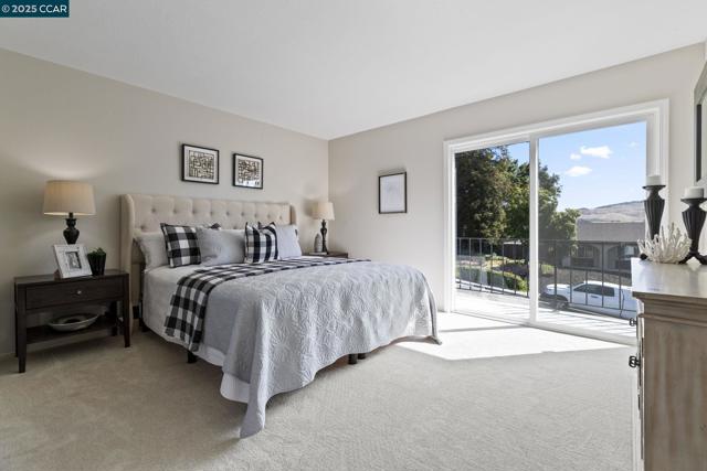 245 Parkview Ter, Vallejo CA: https://media.crmls.org/mediaz/975eadf3-e728-4a42-8e0b-e0f97e9a1411.jpg