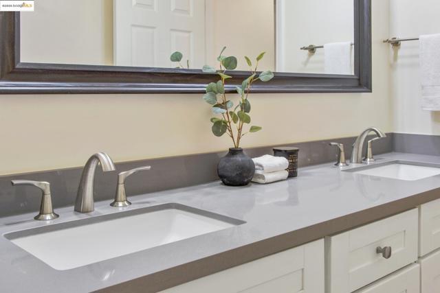 85 Vernon St, Oakland CA: https://media.crmls.org/mediaz/975ede87-22d0-4ec8-907c-cbb869679a30.jpg