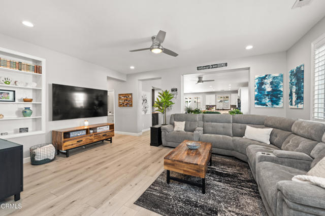 5091 Via Fresco, Camarillo CA: https://media.crmls.org/mediaz/975edf64-600b-487b-b97b-399d5d9914fe.jpg