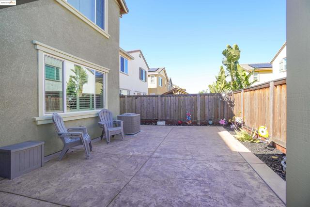 298 McClelland Way, Oakley CA: https://media.crmls.org/mediaz/975f96da-177e-49c1-a309-96da8225813d.jpg