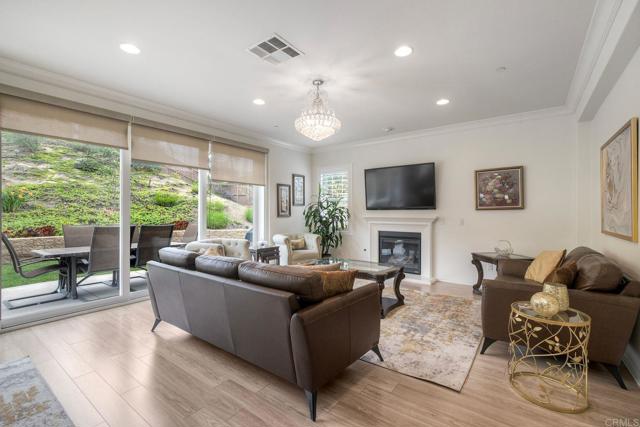 Detail Gallery Image 12 of 42 For 926 Hydra Court, San Marcos,  CA 92069 - 4 Beds | 3 Baths