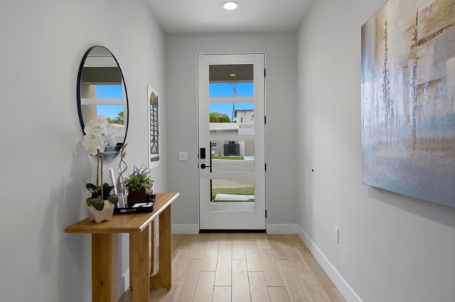 Image 3 of 41 For 41868 Volare Court