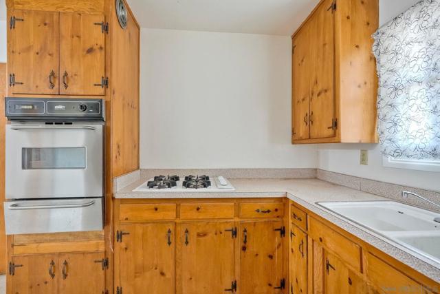 940 Gladys, El Cajon CA: https://media.crmls.org/mediaz/97615b24-1c02-4f78-8123-b4af438838c1.jpg