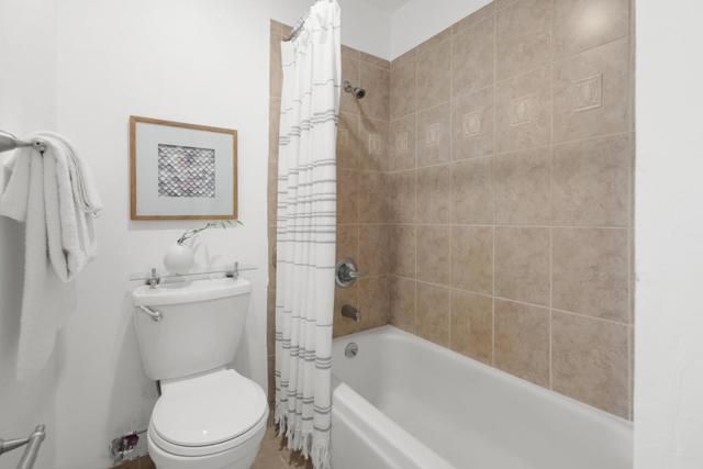 278 Beachview Avenue, Pacifica CA: https://media.crmls.org/mediaz/9761e47b-39bd-4121-ad2a-6b941da6b23d.jpg