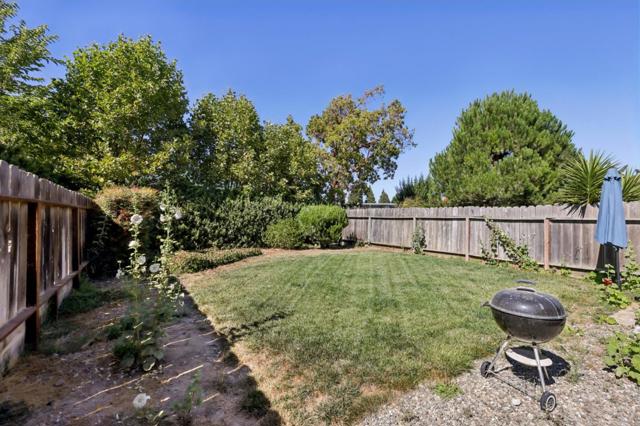 880 Apricot Lane, Hollister CA: https://media.crmls.org/mediaz/97625d16-9799-402b-a54c-428a007c6178.jpg