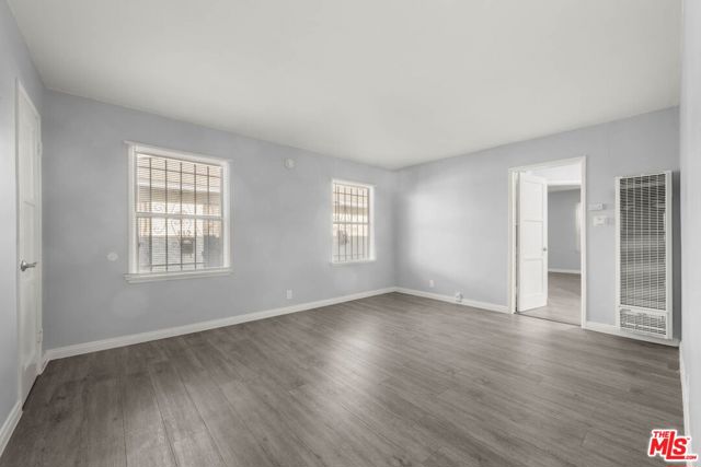 1124 W 110th Street, Los Angeles CA: https://media.crmls.org/mediaz/9762c483-8085-4a86-aa68-fa78f6da722b.jpg