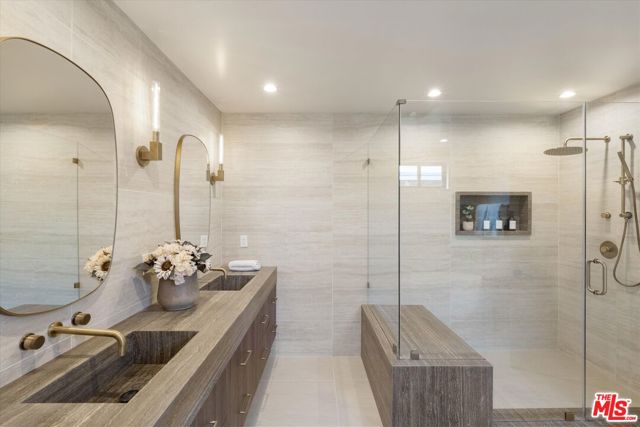 13949 Cumpston Street, Sherman Oaks CA: https://media.crmls.org/mediaz/9762cdd1-44f6-4b67-a979-10f3e5f16ecc.jpg