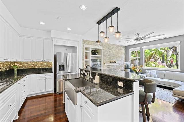 593 Paloma Court, Encinitas CA: https://media.crmls.org/mediaz/9762eb06-55c2-4403-9957-a224a4e1df7a.jpg