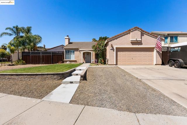 1126 Deerpark Rd, Oakley CA: https://media.crmls.org/mediaz/97646b22-91cb-4ff9-be18-92e50d028f4e.jpg
