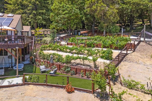 55 Hidden Meadow Lane, Scotts Valley CA: https://media.crmls.org/mediaz/976547f7-5d84-47c6-af21-ae951f1f58b9.jpg