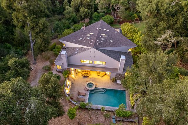 3 Oak Forest Court, Portola Valley CA: https://media.crmls.org/mediaz/97656ba7-f632-478b-b959-06f93792776f.jpg