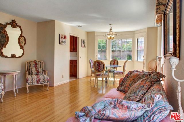 350 Foxboro Drive, Walnut CA: https://media.crmls.org/mediaz/97660af0-f043-4de6-abb8-32d7c8cb5190.jpg