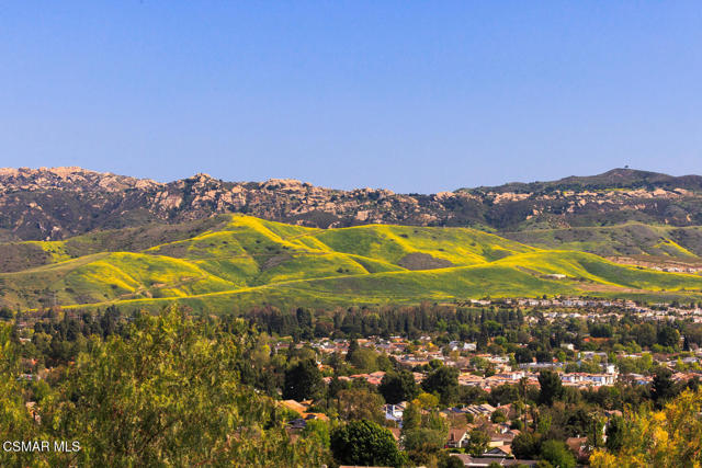 3166 Sycamore Drive, Simi Valley CA: https://media.crmls.org/mediaz/9766ce8f-bc3b-4eb5-bdde-811b310c4509.jpg