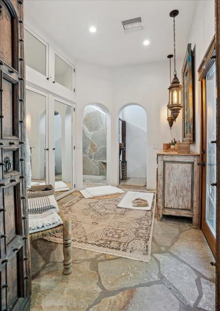 71607 Sahara Road, Rancho Mirage CA: https://media.crmls.org/mediaz/9766d2b1-e28b-4c33-9a47-70eb64b41f32.jpg