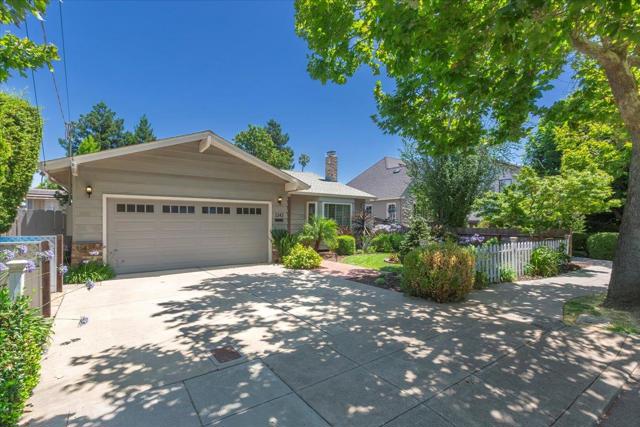 1141 Fairview Avenue, Redwood City CA: https://media.crmls.org/mediaz/97673b3c-b5d5-40f6-9dd6-d7f601310b09.jpg