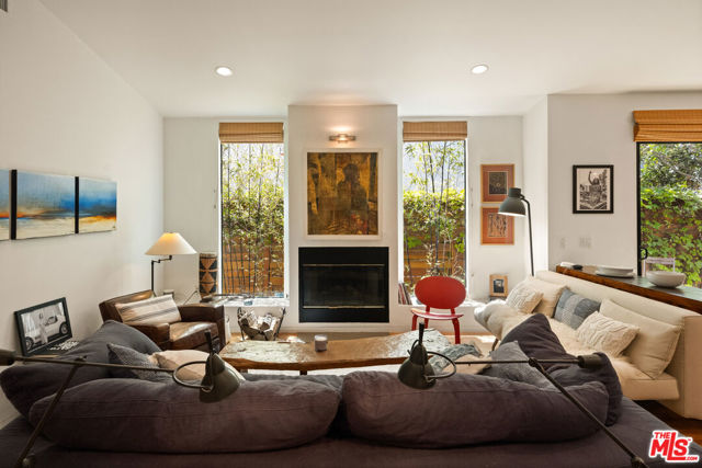 4 Bed Home for Sale in Venice, California