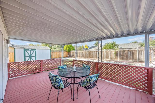 515 Fontanelle Court, San Jose CA: https://media.crmls.org/mediaz/976793c8-83dc-4ca5-9336-31ab552aa249.jpg