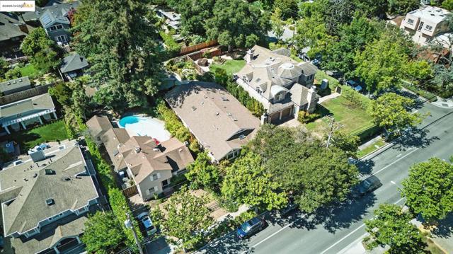 1020 Channing Ave, Palo Alto CA: https://media.crmls.org/mediaz/97679f5e-fa49-4205-93b4-2b40a65ed529.jpg