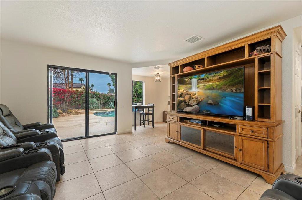 MLS #219149354DA image #8