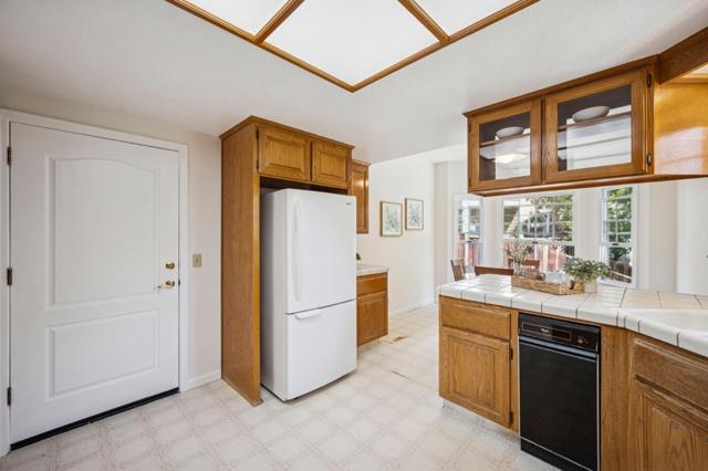 681 Heirloom Court, San Jose CA: https://media.crmls.org/mediaz/976990e5-94c7-40b0-b108-10a3e36a1f17.jpg