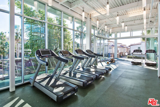 Image 32 of 33 For 5821 Lantern Court