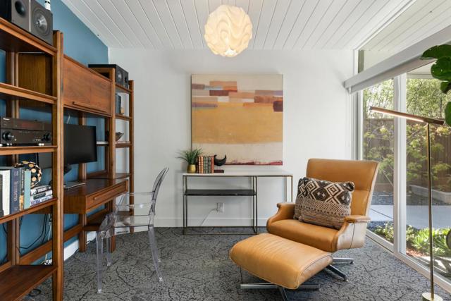 3036 Atwater Drive, Burlingame CA: https://media.crmls.org/mediaz/976a8f67-1387-459f-b530-78b4a901cf8a.jpg