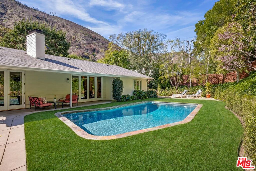 MLS #25590401 image #35