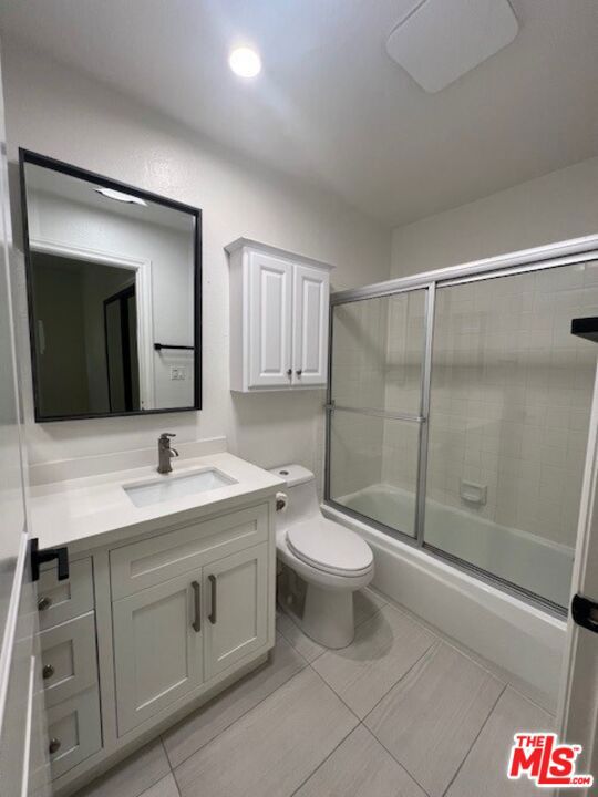 3261 Sawtelle Boulevard, Los Angeles CA: https://media.crmls.org/mediaz/976b95c9-e210-4a2c-8020-7bebbe9a29da.jpg