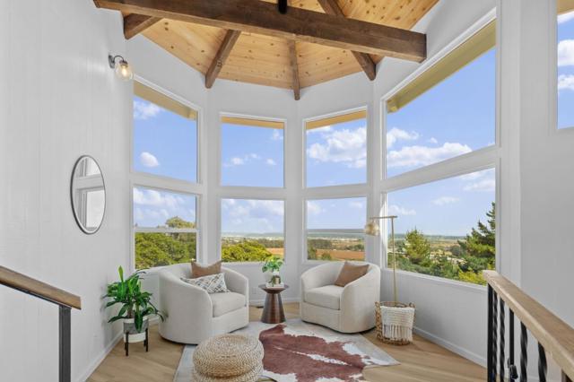 475 Fiesta Court, Watsonville CA: https://media.crmls.org/mediaz/976bb665-890e-4577-85bd-c833e0261e4e.jpg