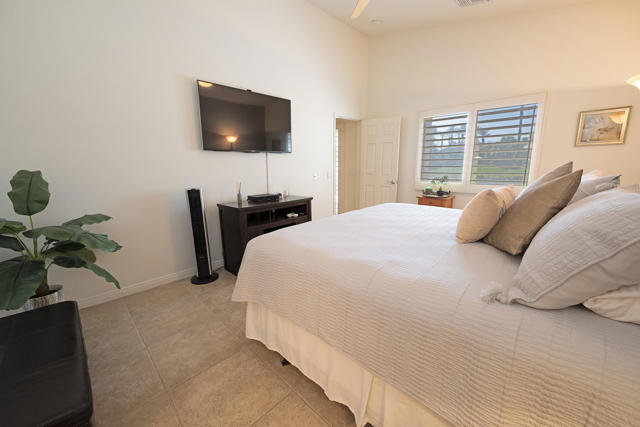 45439 Shaugnessy Drive, Indio CA: https://media.crmls.org/mediaz/976bf5ec-3c40-4be9-8943-b3dd578bd68a.jpg