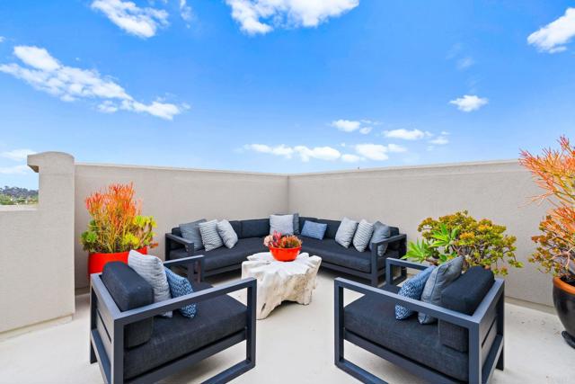 3740 Park Boulevard, San Diego CA: https://media.crmls.org/mediaz/976c21e0-8745-44bb-ac6c-93c941fa1534.jpg