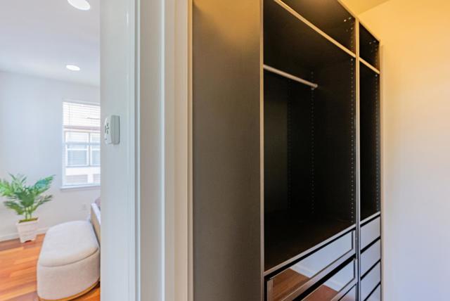 227 Peppermint Tree Terrace, Sunnyvale CA: https://media.crmls.org/mediaz/976c4769-3793-4fd2-89b0-915a025e48ae.jpg