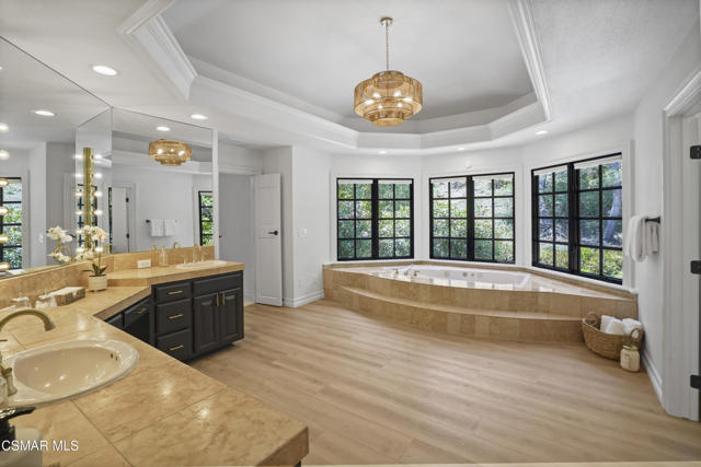 29270 Wagon Road, Agoura Hills CA: https://media.crmls.org/mediaz/976cb2a9-4ac5-4873-8509-eae12e484299.jpg