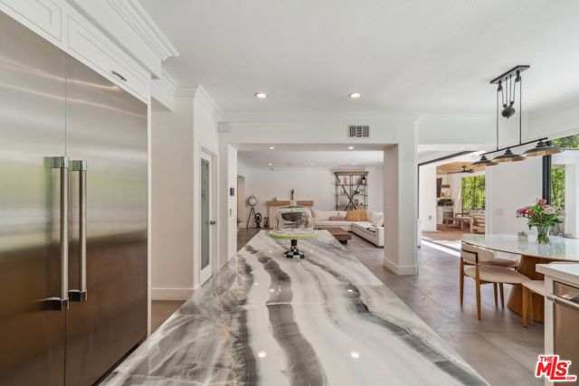 23180 Park Blanco, Calabasas CA: https://media.crmls.org/mediaz/976d5dfc-1e82-4a3a-afcd-0bed14b13d0d.jpg