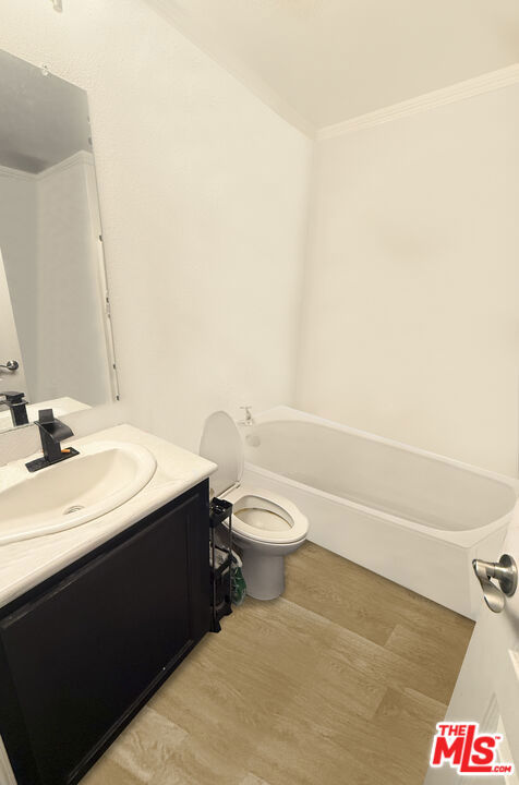 17024 S Western Avenue, Gardena CA: https://media.crmls.org/mediaz/976e2c34-388b-446d-aa49-4f7d4b934560.jpg