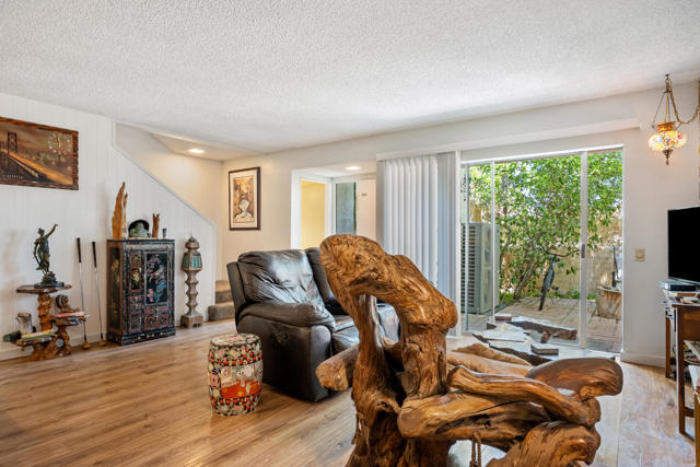 2504 N Whitewater Club Drive, Palm Springs CA: https://media.crmls.org/mediaz/976f44cc-f857-42c6-8c0f-3145a1315fab.jpg