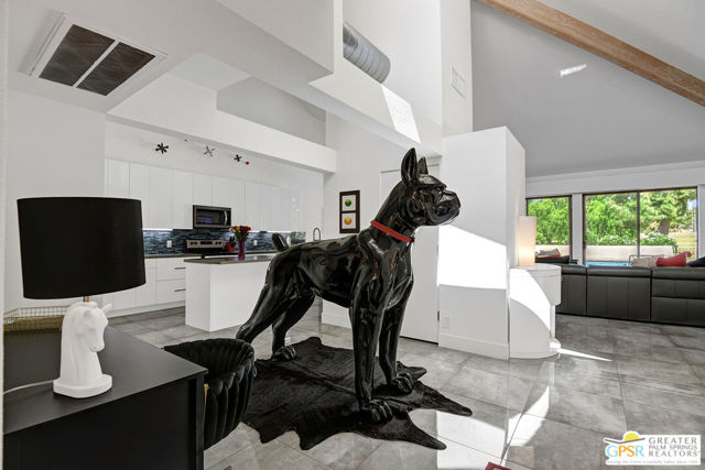 186 S Kavenish Drive, Rancho Mirage, CA 92270
