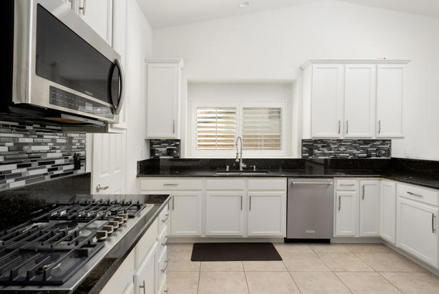 112 Clearwater Way, Rancho Mirage, CA 92270