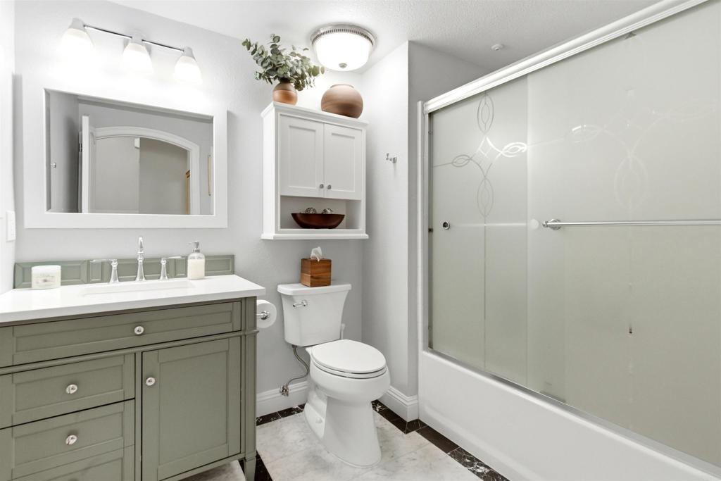 525 11th Avenue - photo 19