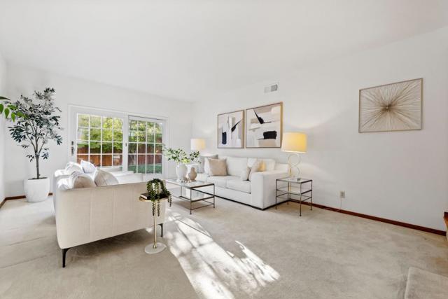 626 Harvester Drive, Foster City CA: https://media.crmls.org/mediaz/97700ebc-9f11-4e33-a044-a600190d7ebb.jpg