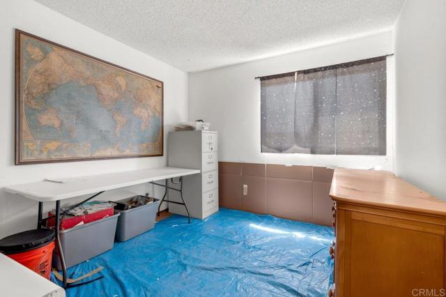 13442 Mountainside Drive, Poway CA: https://media.crmls.org/mediaz/977184f3-2a7f-4763-92a3-73ab65c86511.jpg