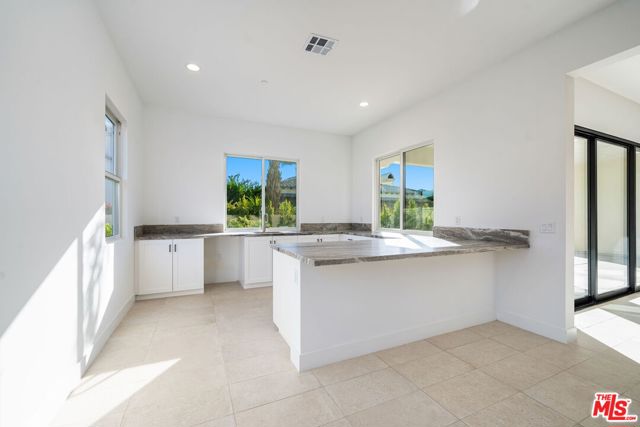 57660 Cherrywood Place, La Quinta CA: https://media.crmls.org/mediaz/9771dc36-7110-48a7-84f3-3baf4eeaff23.jpg