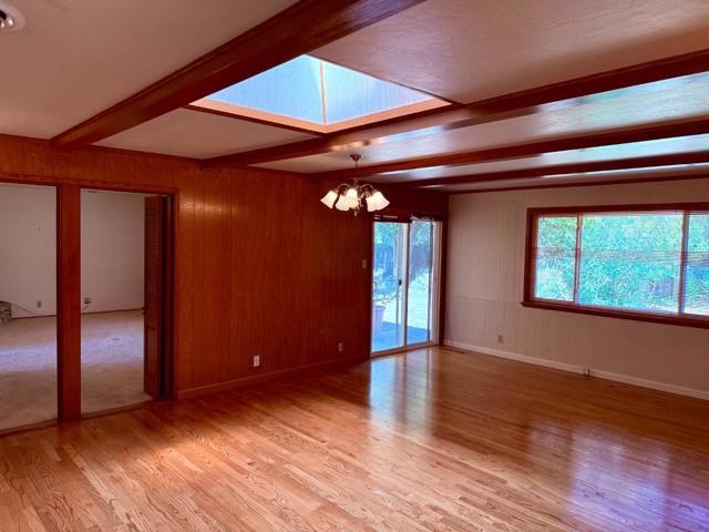 1389 Chelsea Drive, Los Altos CA: https://media.crmls.org/mediaz/9773143f-90cd-43aa-924a-0a5d5b4ab3f2.jpg