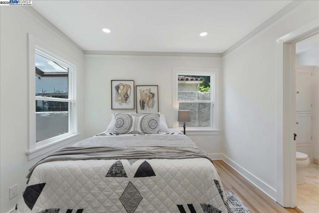 405 Kingsley Ave, Palo Alto CA: https://media.crmls.org/mediaz/9773bb63-2f18-45a4-b306-7d8d068d5f37.jpg