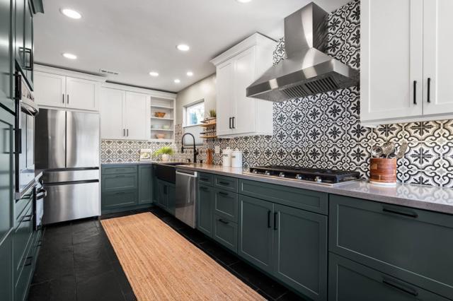 8124 Greenly Drive, Oakland CA: https://media.crmls.org/mediaz/9773c332-d366-4a80-aa23-fbf0926a1b74.jpg